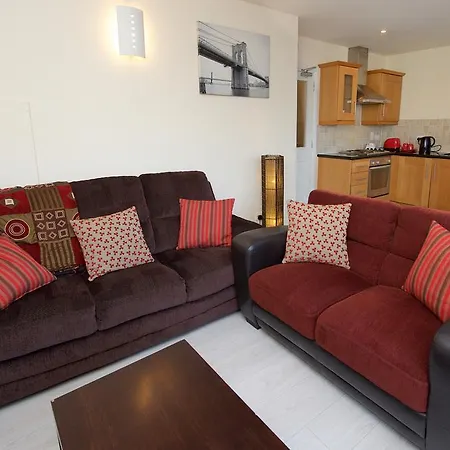 Stunning 2 Bedroom City Centre Apartment